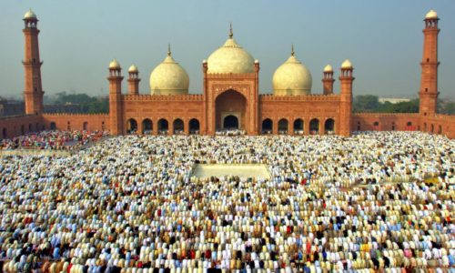 muslims-celebrate-eid-ul-fitr