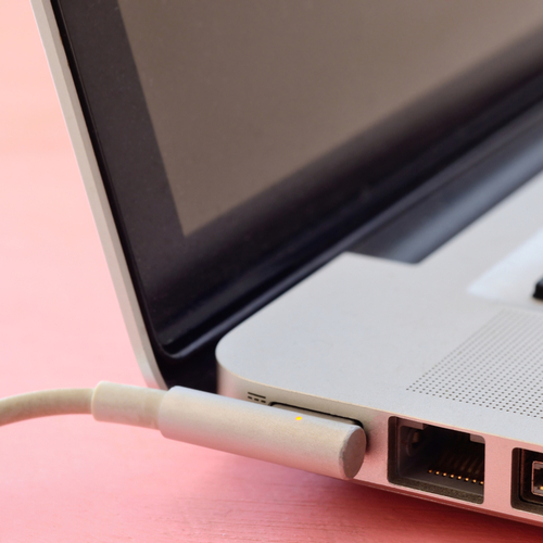 This Is The Worst Mistake You Can Make When Charging Your Laptop News