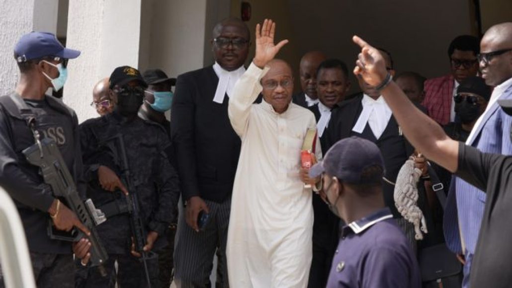 Emefiele Guardian (NG): The DSS and Godwin Emefiele - JimiDisuDotCom